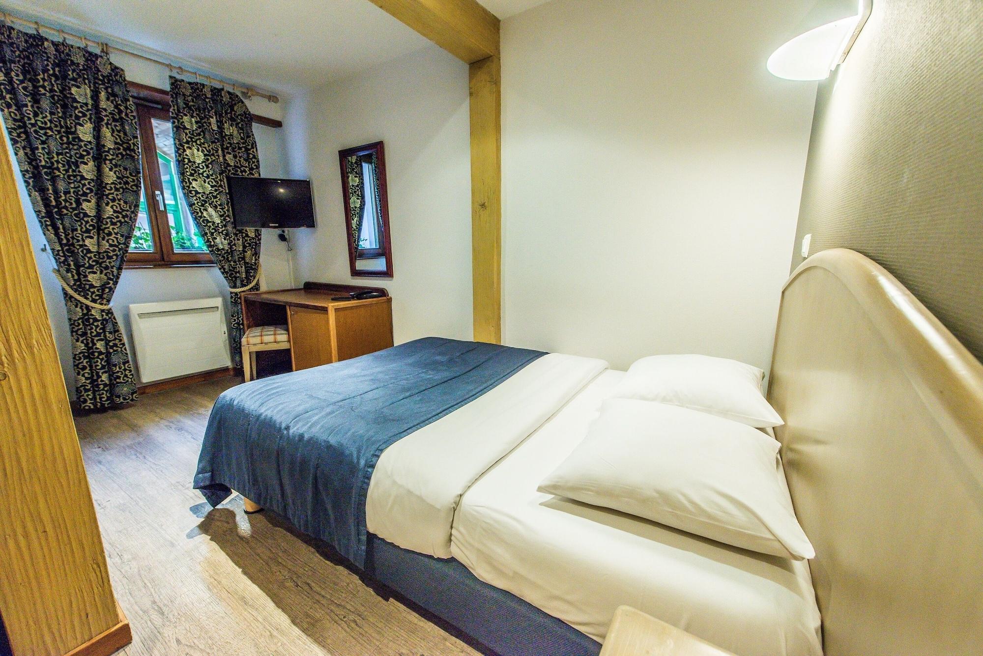 Hotel Au Lion 希伯维列 外观 照片